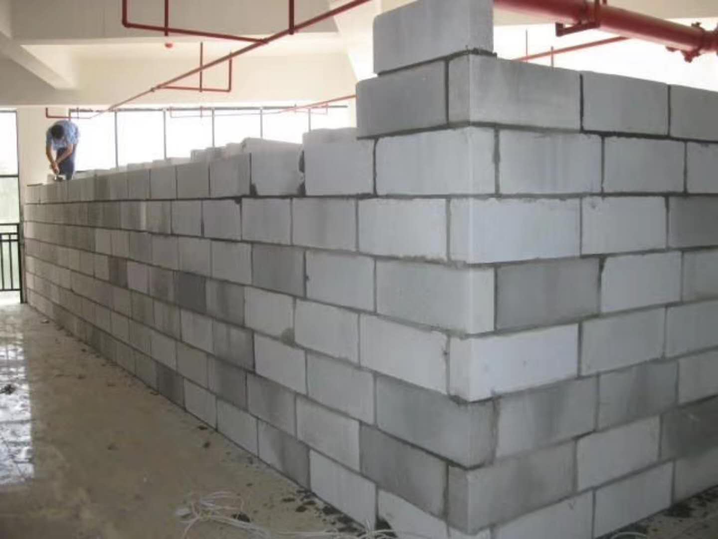 浦城蒸压加气混凝土砌块承重墙静力和抗震性能的研究